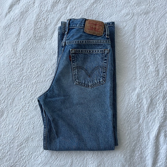 Levi’s 550 Relaxed Fit — 26” X-small — 18 kids - Picture 6 of 6